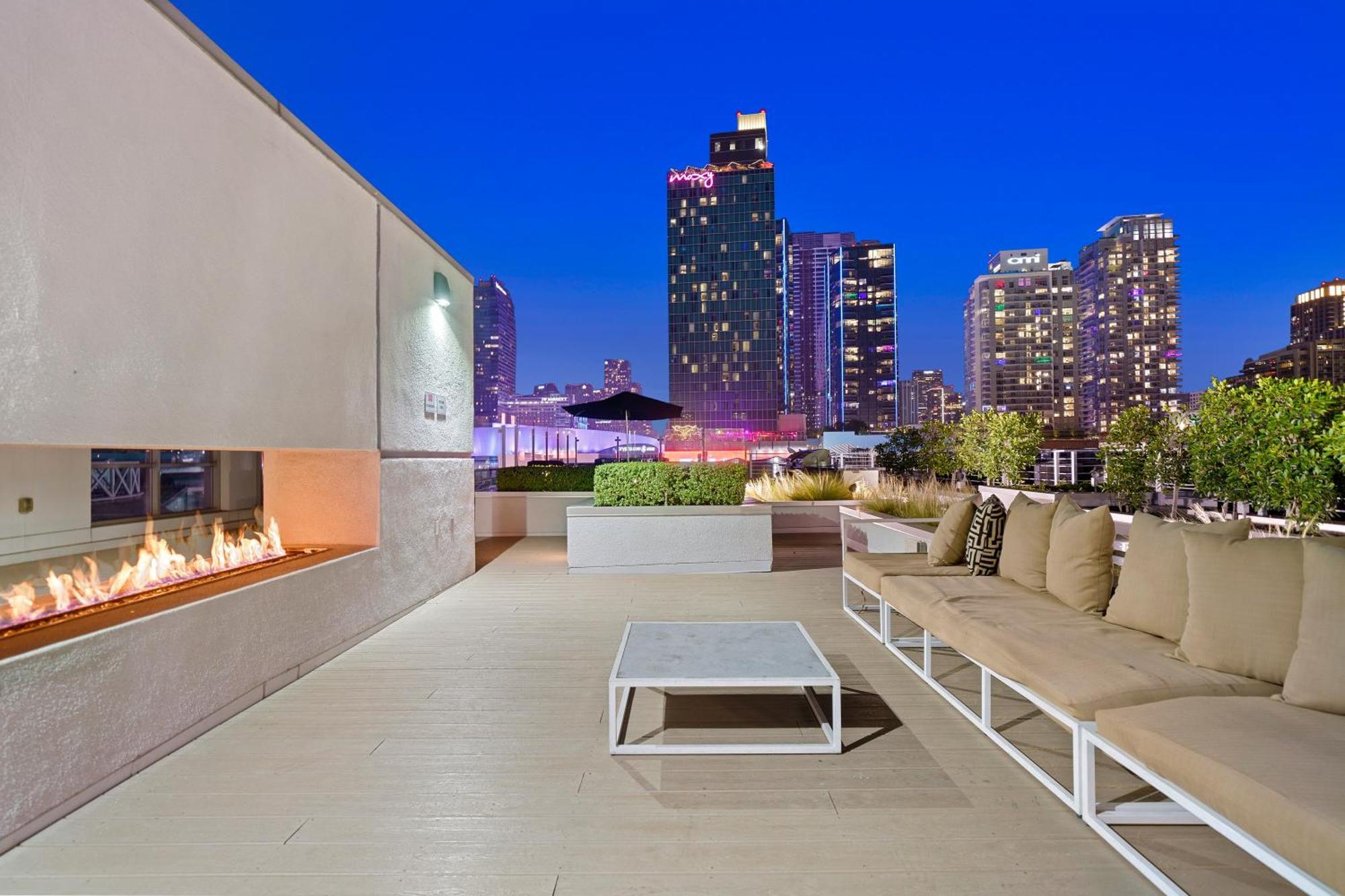 로스앤젤레스 Dtla Escape Skyline Views With Luxury Amenities 아파트 외부 사진